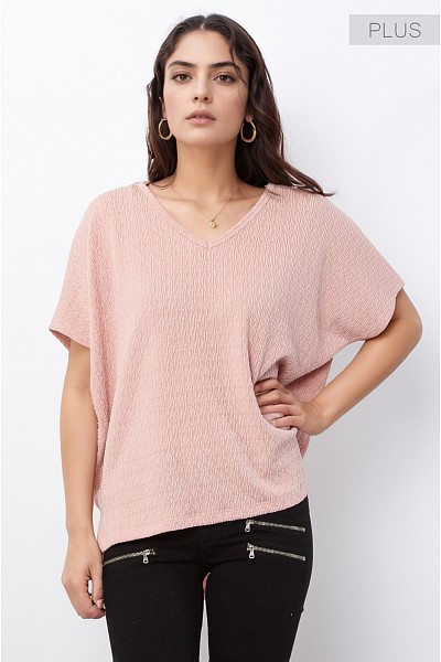 PT11624PLUS TEXTURED BACK KEYHOLE DOLMAN